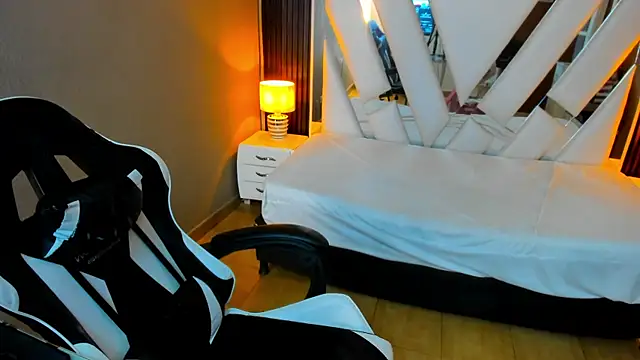 Linda4Petite online show from 05.26.26