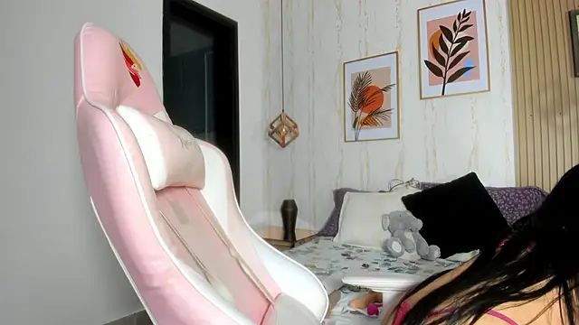 Snapshot of CameronCollins_ chatting on 03.01.25 CameronCollins online show from 03.01.25