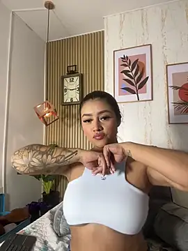 Snapshot of CameronCollins_ chatting on 03.05.25 CameronCollins online show from 03.05.25