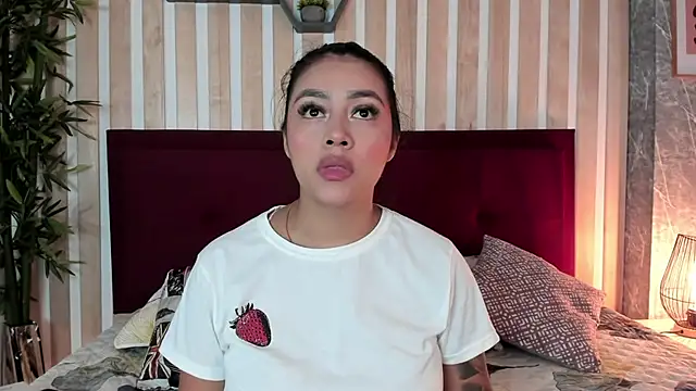 Snapshot of CameronCollins_ chatting on 11.28.25 CameronCollins online show from 11.28.25