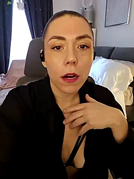 Ellie-L-Elizabeth online show from 12.12.24