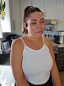 Ellie-L-Elizabeth online show from 09.08.25