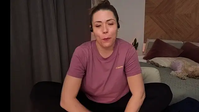 Ellie-L-Elizabeth online show from 05.16.26
