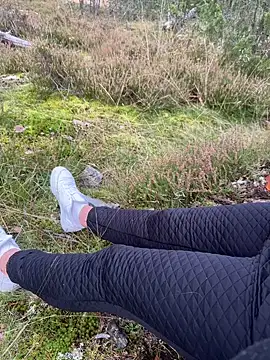 Snapshot of Andreashow chatting on 09.26.25 Andreashow online show from 09.26.25