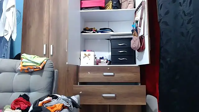 Snapshot of sabrinagee321930 chatting on 03.07.25 sabrinagee321930 online show from 03.07.25