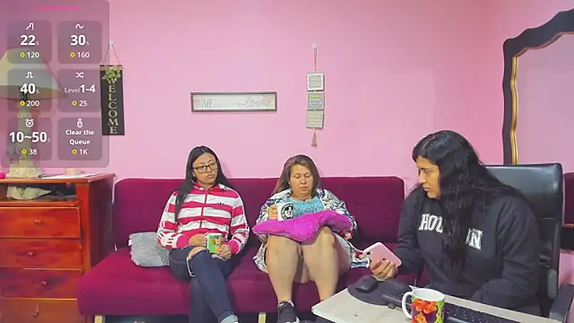 lesbiancuple online show from 11.19.25