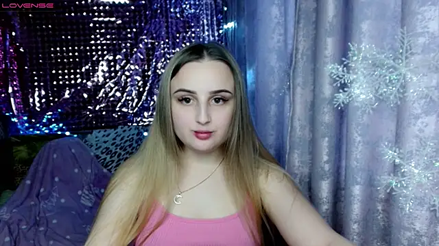 Snapshot of Careys_universe chatting on 01.28.25 Careys universe online show from 01.28.25