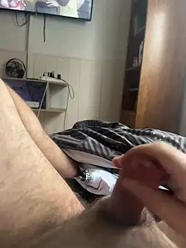 Snapshot of RenaudS-02 chatting on 01.17.25 RenaudS-02 online show from 01.17.25