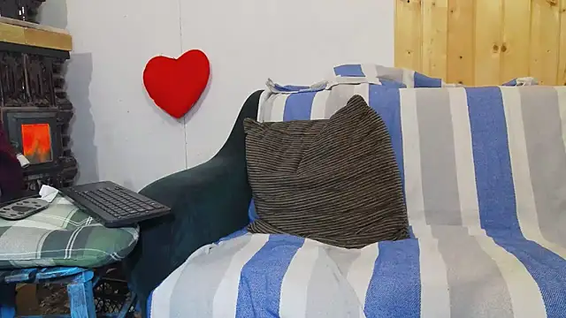 SquirtyMellissaLabia online show from 02.16.26