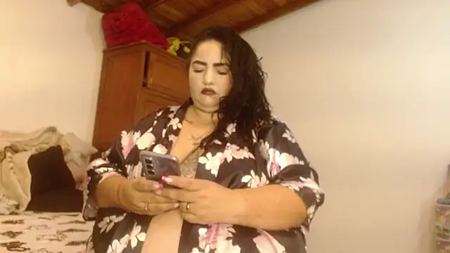 Snapshot of any_rebels chatting on 11.08.25 any rebels online show from 11.08.25