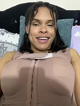 Snapshot of _diamondpamela chatting on 03.25.26 diamondpamela online show from 03.25.26