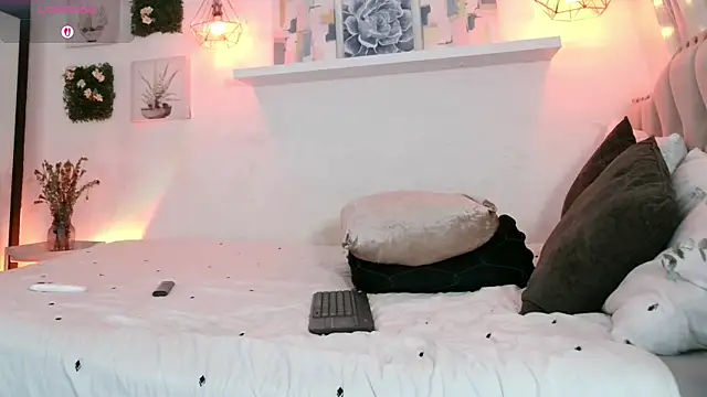 Dulce Morrys online show from 09.12.25