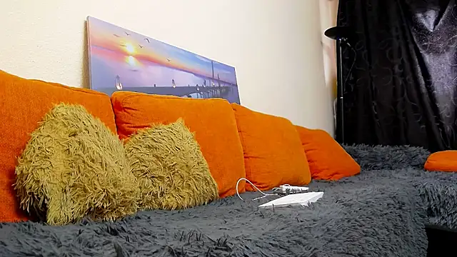 Snapshot of MichaelWills chatting on 02.27.25 MichaelWills online show from 02.27.25