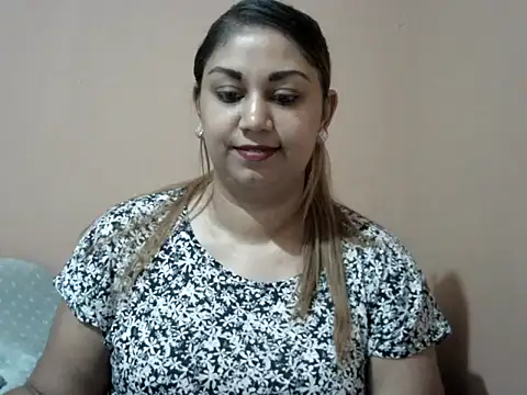 bellachow10 online show from 12.16.25