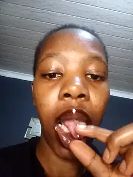 SheisBlacq online show from 11.07.25