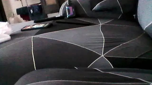 Snapshot of mickzizi chatting on 10.10.25 mickzizi online show from 10.10.25