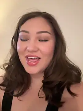 RosieDixx online show from 10.30.25