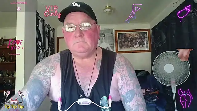 Snapshot of HOTANAL chatting on 06.27.26 HOTANAL online show from 06.27.26
