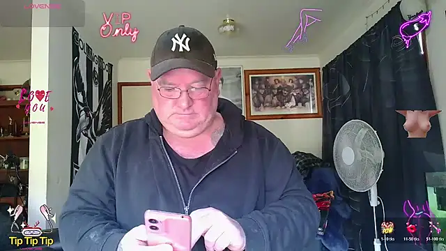 Snapshot of HOTANAL chatting on 07.08.26 HOTANAL online show from 07.08.26