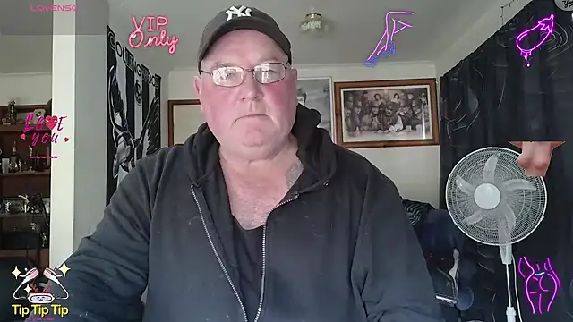 Snapshot of HOTANAL chatting on 07.10.26 HOTANAL online show from 07.10.26