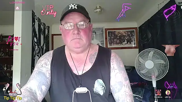Snapshot of HOTANAL chatting on 07.16.26 HOTANAL online show from 07.16.26