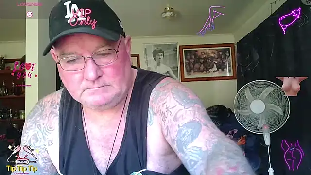 Snapshot of HOTANAL chatting on 07.23.26 HOTANAL online show from 07.23.26