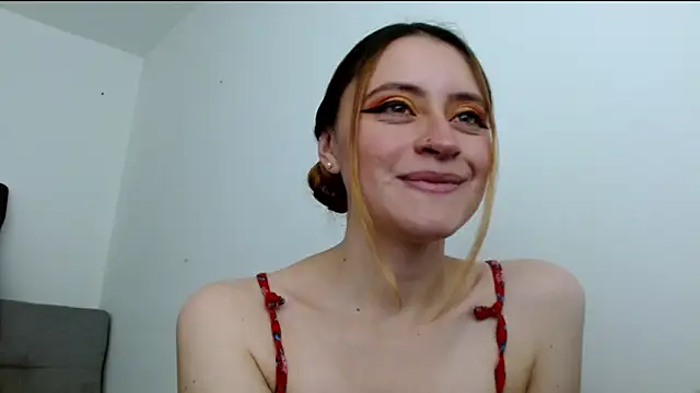 Snapshot of Juls_winter_ chatting on 06.09.26 Juls winter online show from 06.09.26