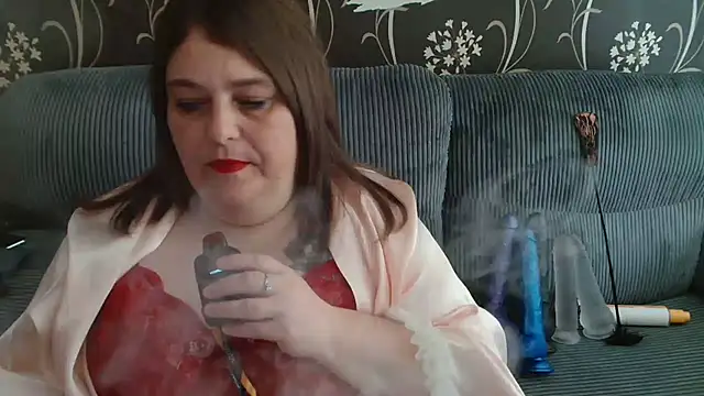 HouseWifeWhore Milf online show from 09.19.25