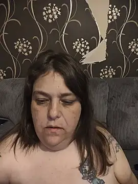 HouseWifeWhore Milf online show from 06.04.26
