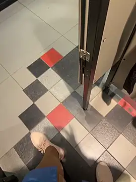 CrazzyChicks online show from 09.25.25