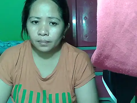 Snapshot of sweetlady_pinay chatting on 09.23.25 sweetlady pinay online show from 09.23.25