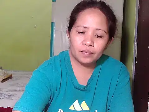 Snapshot of sweetlady_pinay chatting on 10.18.25 sweetlady pinay online show from 10.18.25
