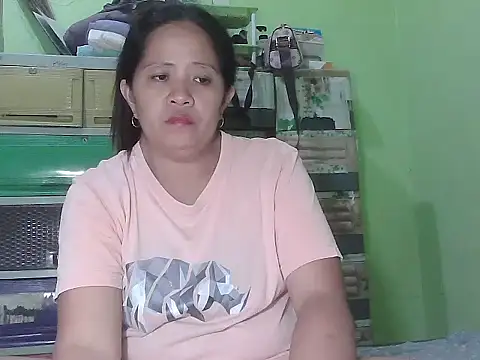 Snapshot of sweetlady_pinay chatting on 03.25.26 sweetlady pinay online show from 03.25.26