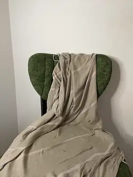 Snapshot of bonbonitaa chatting on 11.04.25 bonbonitaa online show from 11.04.25