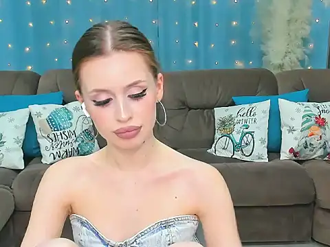 Snapshot of _Sweet__Cherry_ chatting on 12.15.24 Sweet Cherry online show from 12.15.24