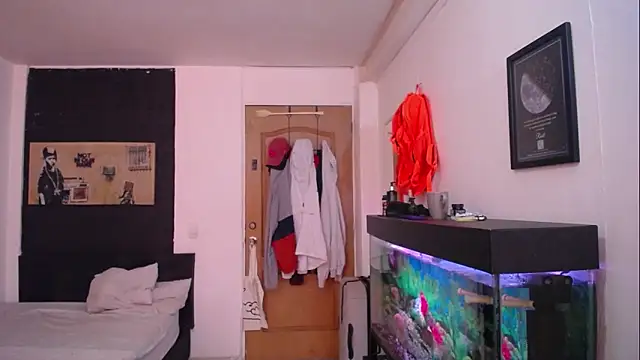 romeolovedark online show from 01.24.25