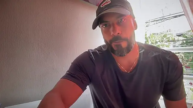 romeolovedark online show from 11.17.25