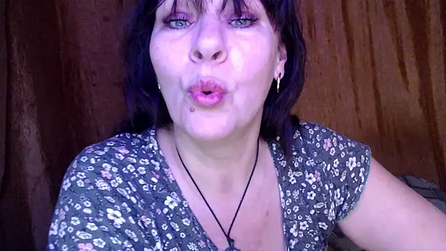 karina ren  online show from 02.08.25