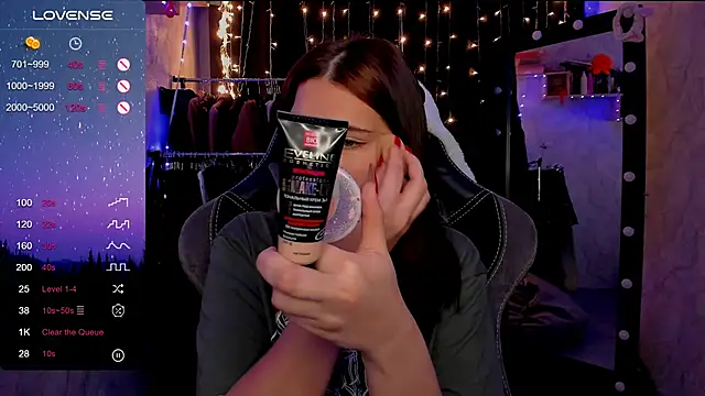 Snapshot of dj_eban_ chatting on 12.20.24 dj eban online show from 12.20.24