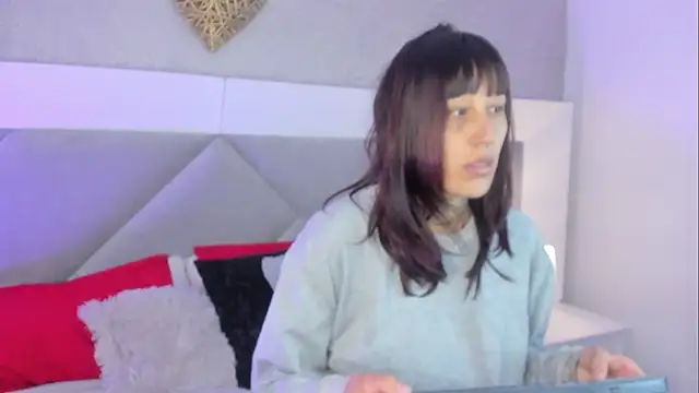 Mariana Joness online show from 04.22.26