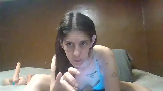 Snapshot of Heavenskyyee chatting on 02.24.25 Heavenskyyee online show from 02.24.25