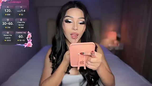 Snapshot of shantal_r0mance chatting on 01.09.26 shantal r0mance online show from 01.09.26