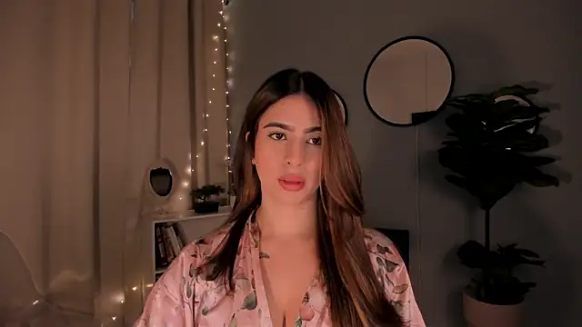 LiaPearce online show from 09.30.25