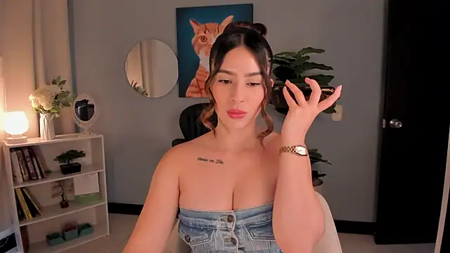 LiaPearce online show from 12.19.25