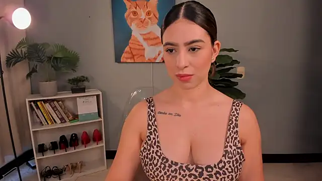 LiaPearce online show from 04.30.26