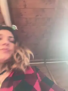 DaisyVibesss online show from 12.23.24