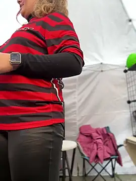 DaisyVibesss online show from 02.23.25