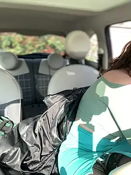 DaisyVibesss online show from 03.07.25