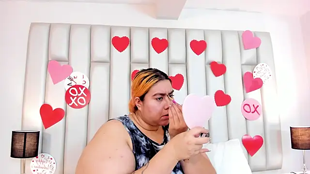 aandreaperez online show from 02.14.25