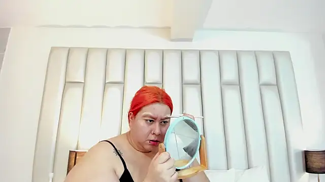 aandreaperez online show from 11.10.25